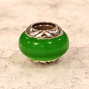 BRIGHTON RETIRED GLASS VARIATION GREEN SPACER NWOT